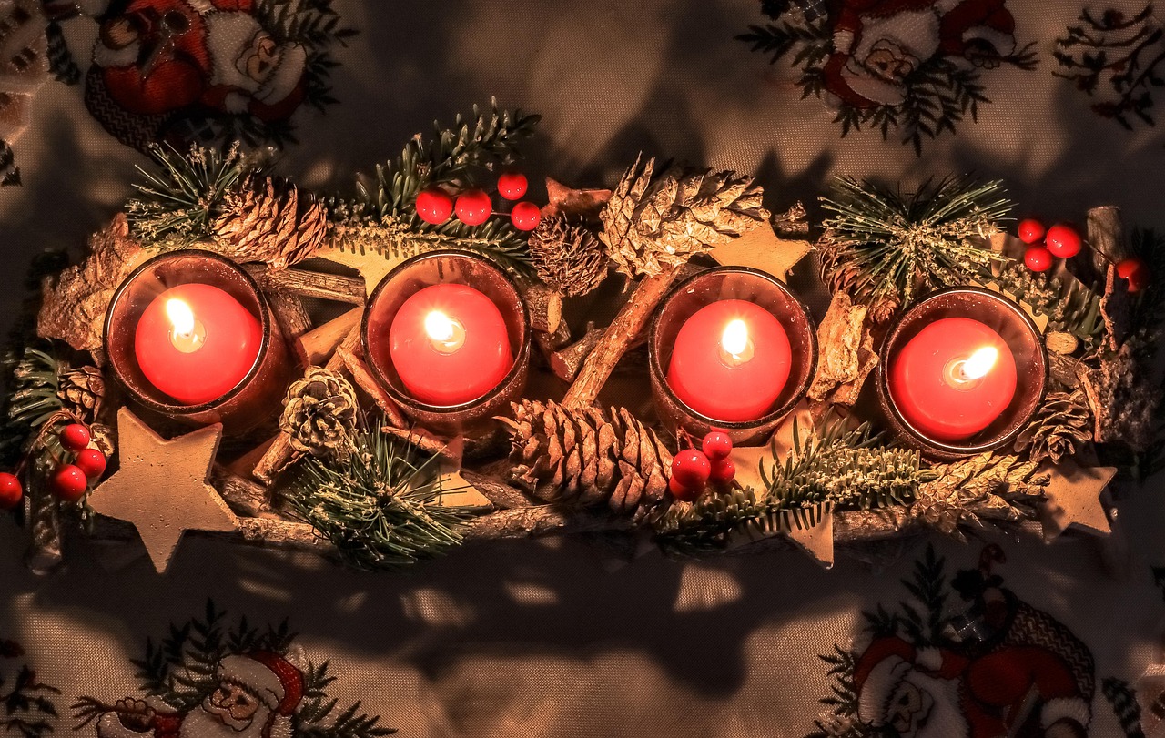 Adventkranz, Adventskranz, Kerzen